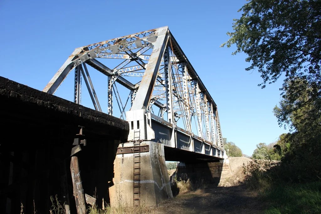 BNSF Little Blue River Bridge